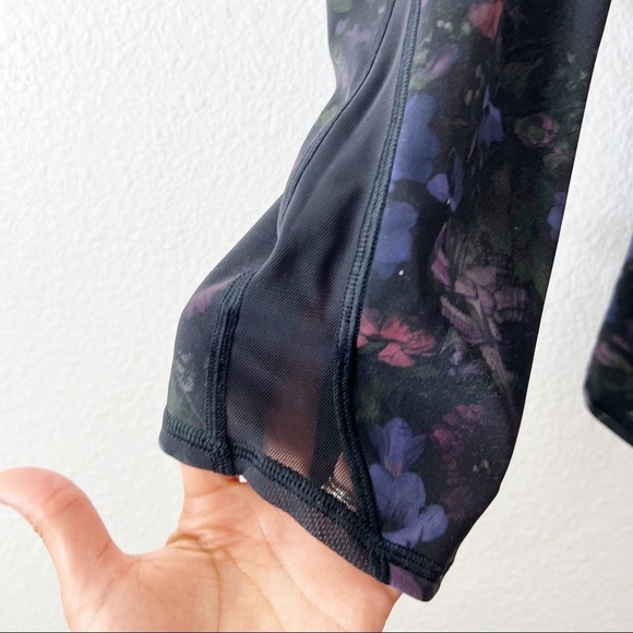 Lululemon- Train Times Crop 17” In Frozen Flourish Multi- 4 - Picture 6 of 11